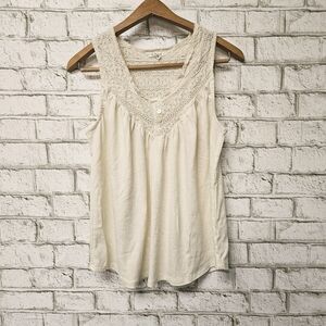 Maurice's Women's Ivory sleeveless Tank Top Size M Lace Detail V-Neck